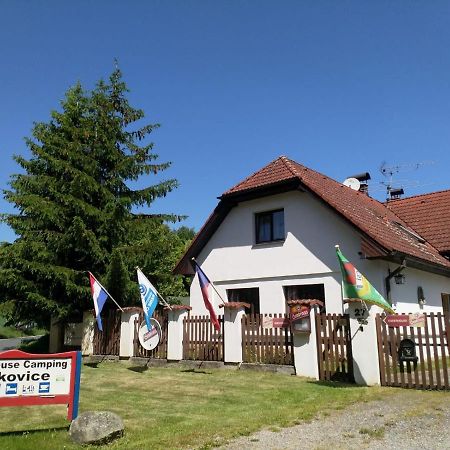 Camping & Guest House Pliskovice Mirovice Eksteriør billede